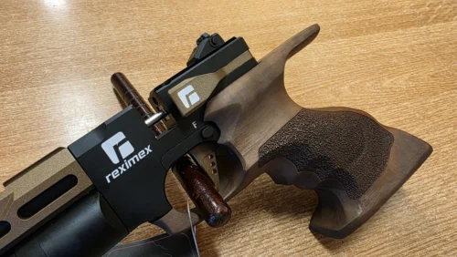 81f11315-03c5-4aa7-b409-14b76a13a5c1