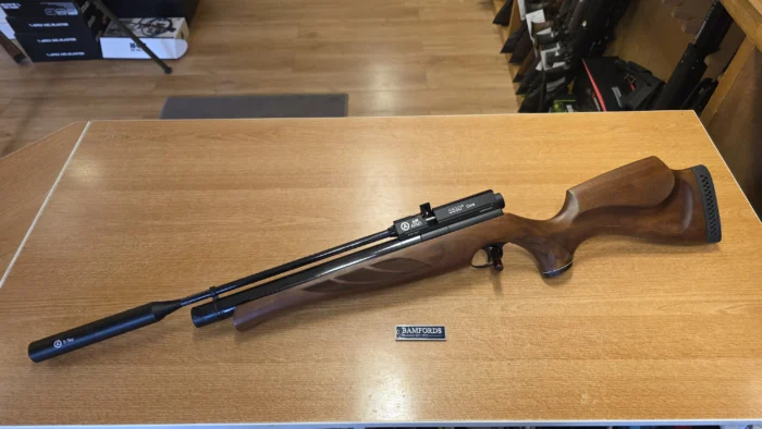 7b090bc7-5331-4392-831c-e6ad58c64015