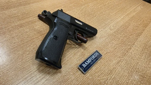 eef7c962-472f-4e02-8d1a-9810d589d09b