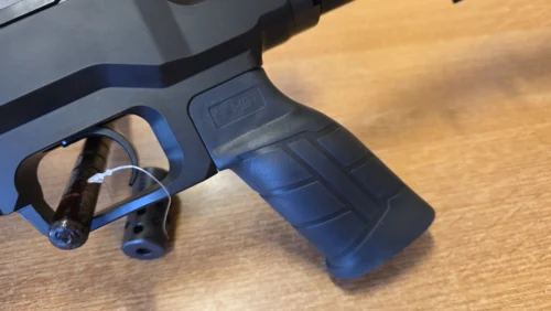 9a273733-ca71-435c-8fdc-76bcbdc6bca4